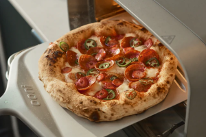 Preo si vybra elektrick pizza pec Ooni alebo Cozze