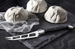 LAGUIOLE SDV-301029 Premium - nôž na syr, rukoväť čierna (2)