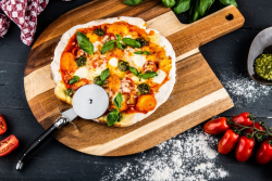 LAGUIOLE SDV-624450 Premium - krájaè na pizzu s doskou (5)